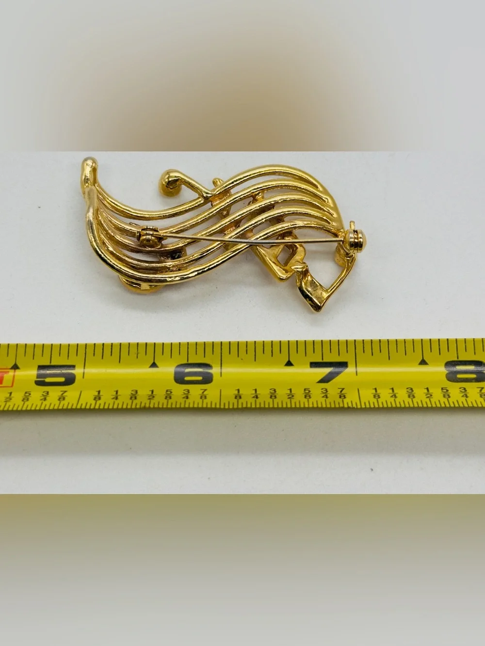 Vintage Gold Tone Music Note Staff Brooch Pin Rhinestone Musician Figural